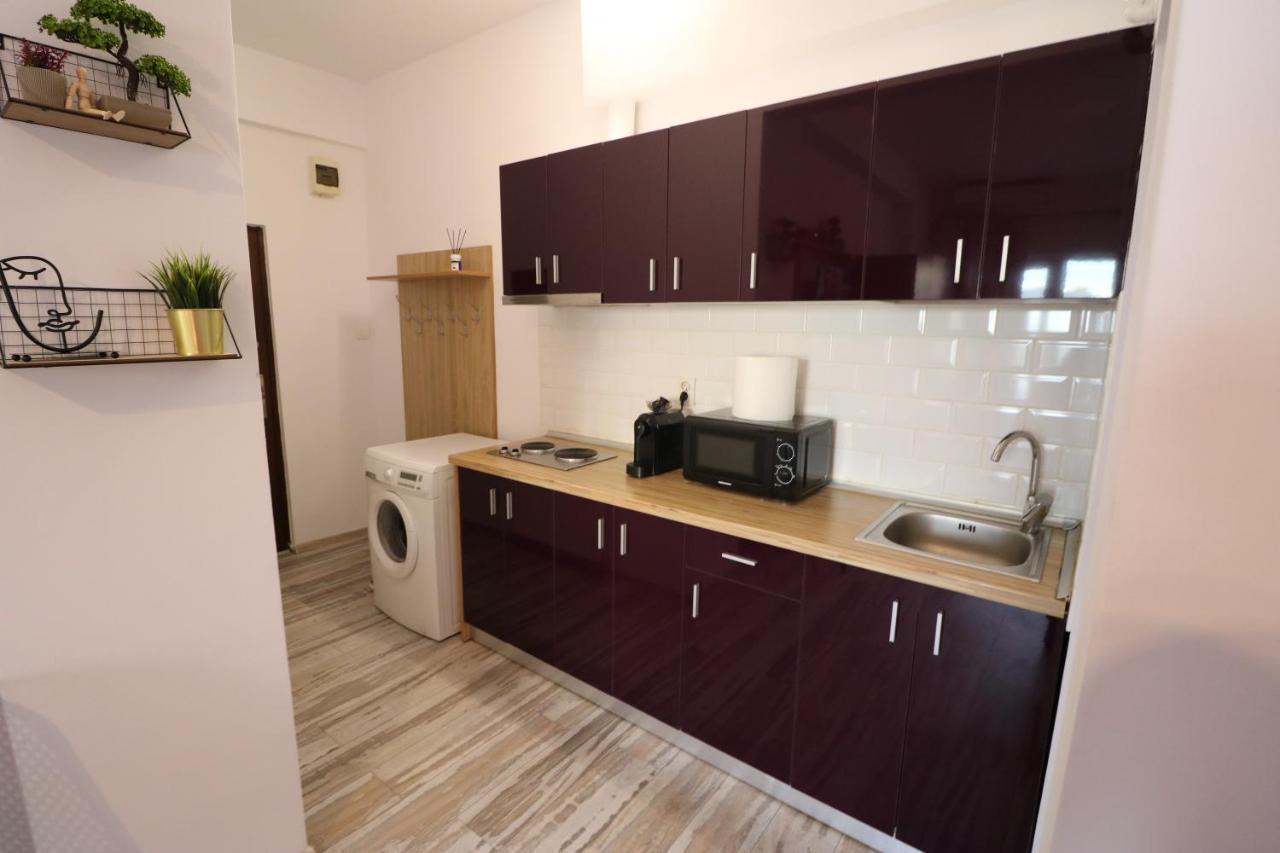Charming Cozy Studio - Old Town - Free Minibar Apartman Bukarest Kültér fotó