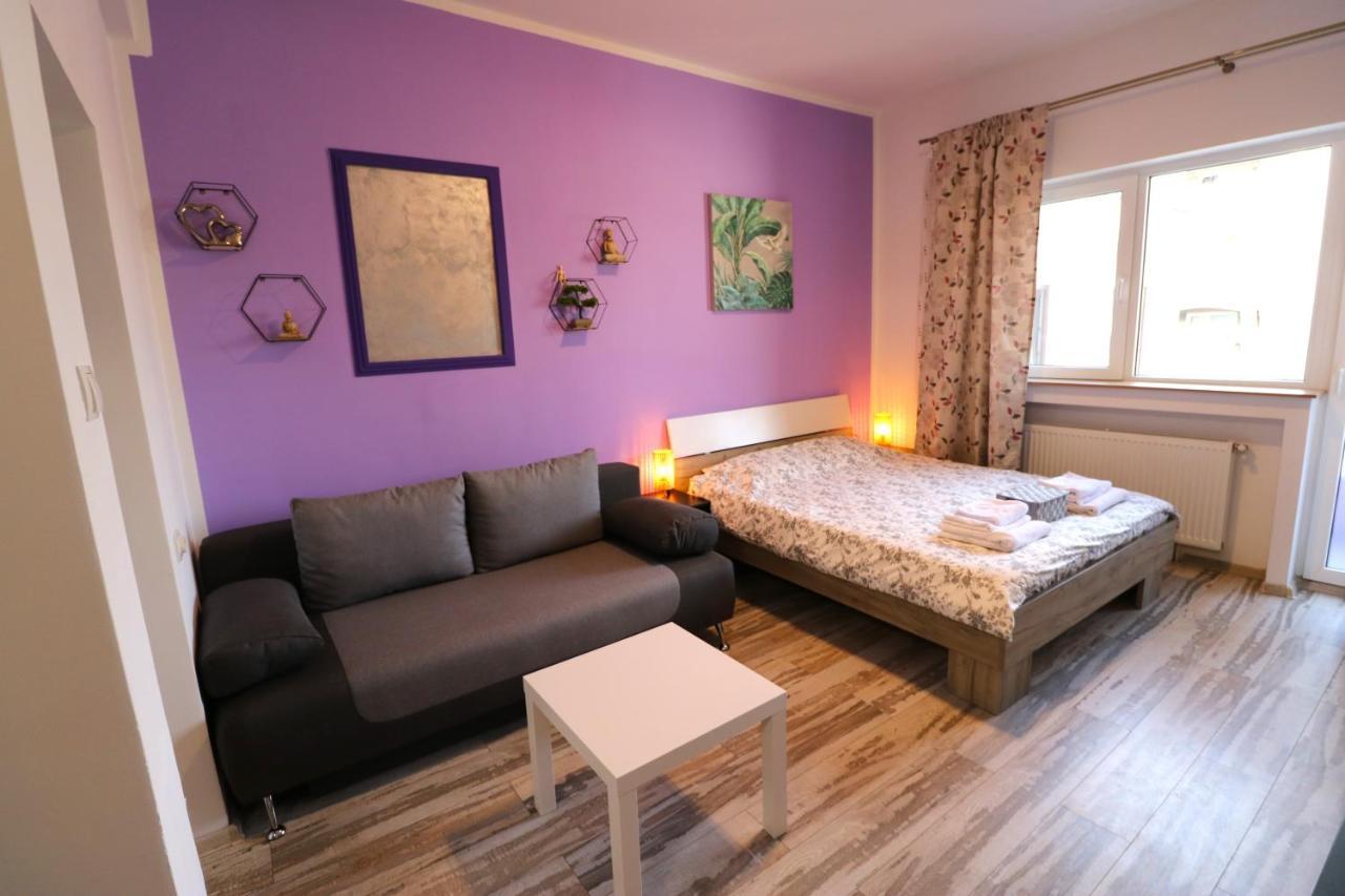 Charming Cozy Studio - Old Town - Free Minibar Apartman Bukarest Kültér fotó