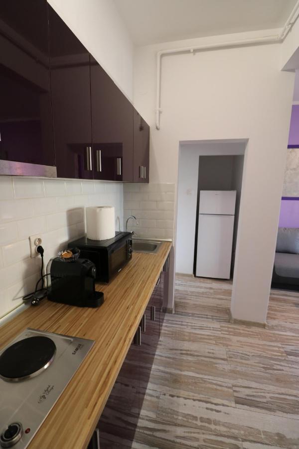 Charming Cozy Studio - Old Town - Free Minibar Apartman Bukarest Kültér fotó